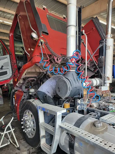 ASE Certified MaxxForce Navistar Truck Mechanics Houston
