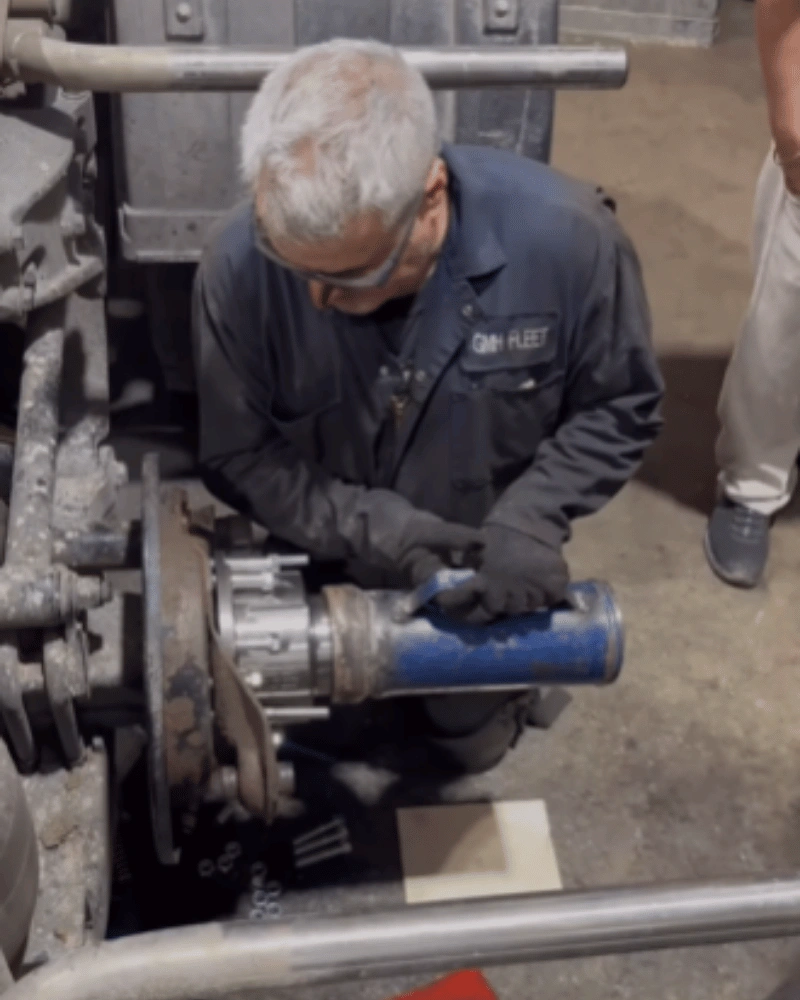 ASE Certified Axle Truck Mechanics Houston
