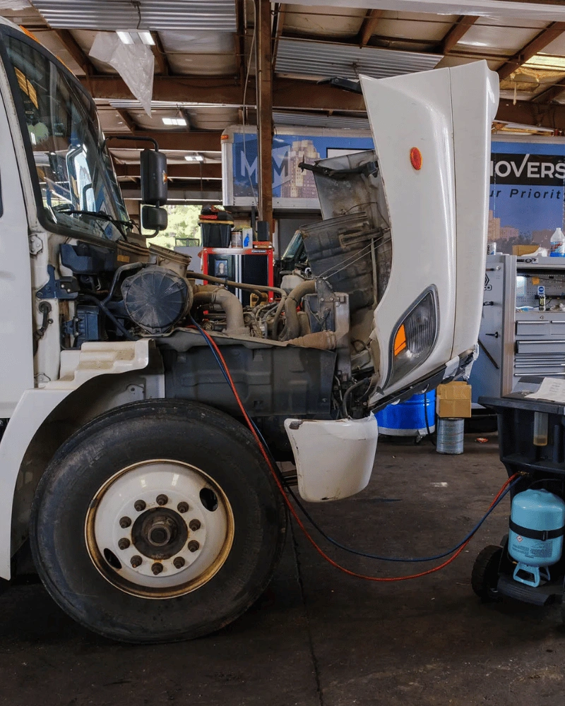 ASE Certified Diesel Coolant Truck Mechanics Houston