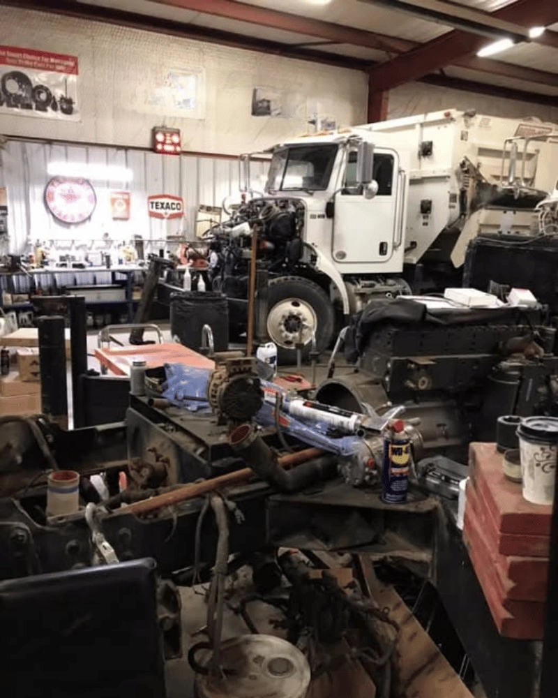Fully Equipped Heavy Duty Towing Truck Repair Houston Area