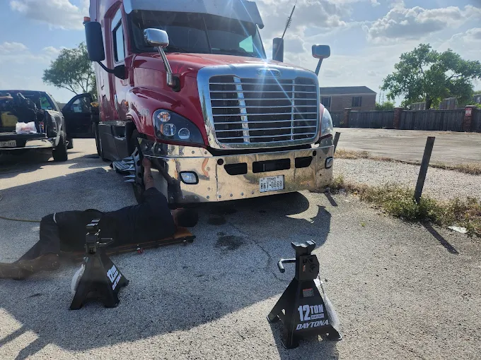 Trusted Mobile Truck Repair Houston, TX